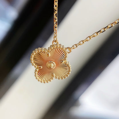[Clover]CLOVER 15MM LASER NECKLACE