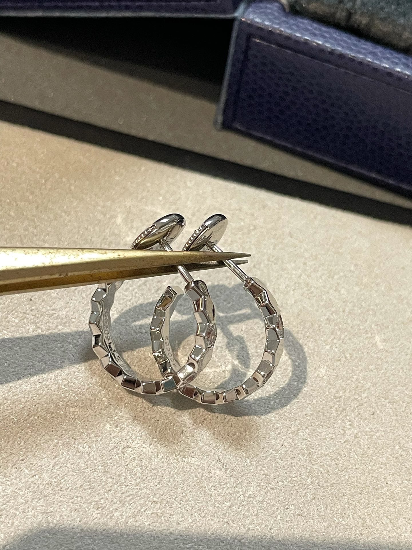 [Clover]Hollow Design Four-Leaf Clover Flower Shape Ring