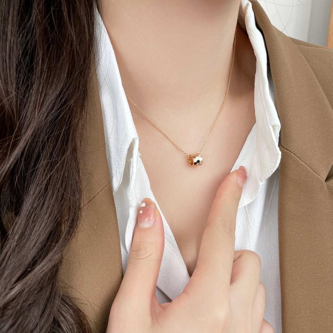 [Clover]BEE MINI PEDANT DIAMOND NECKLACE