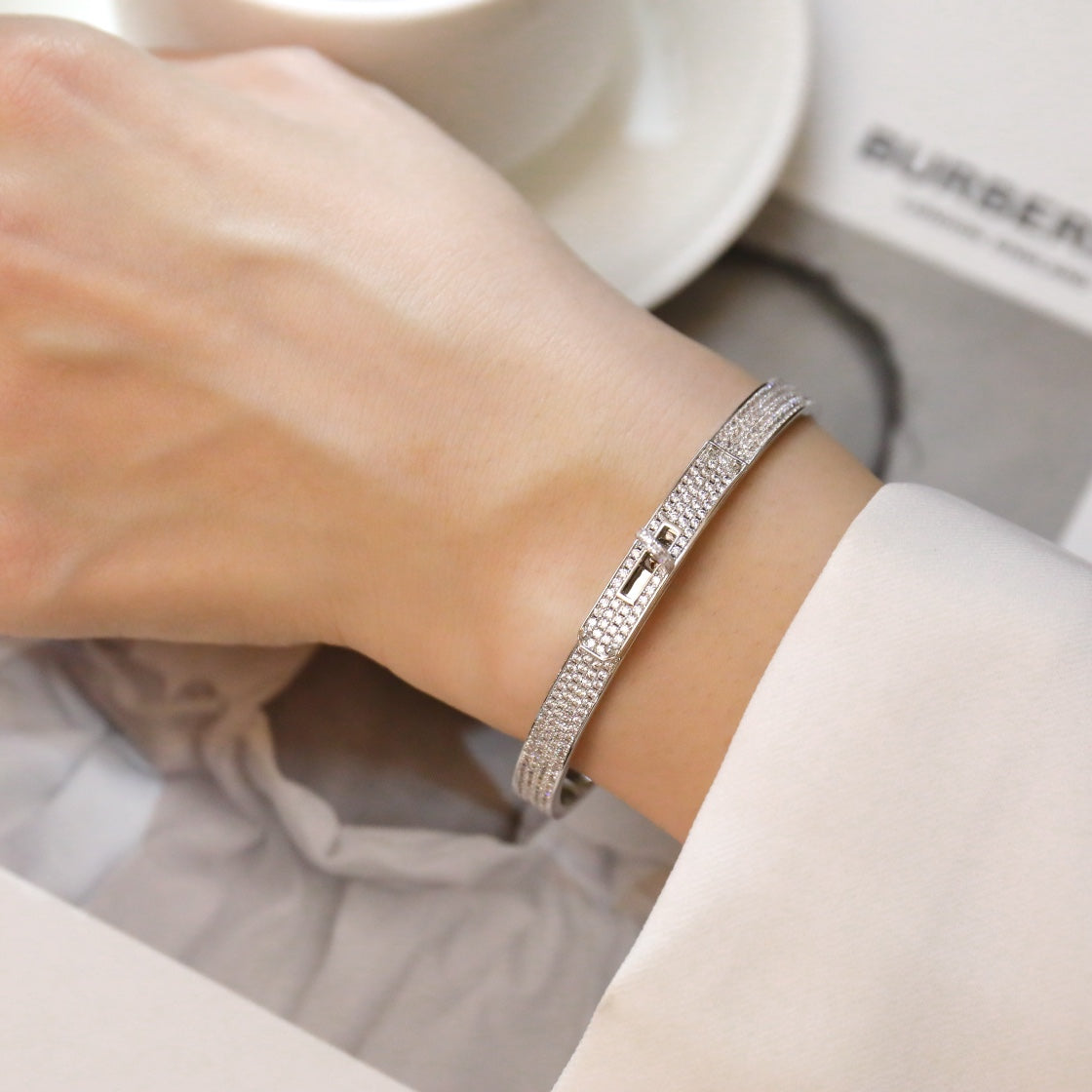 [Clover]KELLY BRACELET DIAMOND PAVED