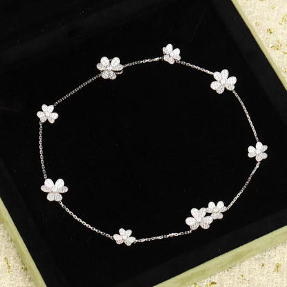 [Clover]FRIVOLE SILVER 9 FLOWERS NECKLACE