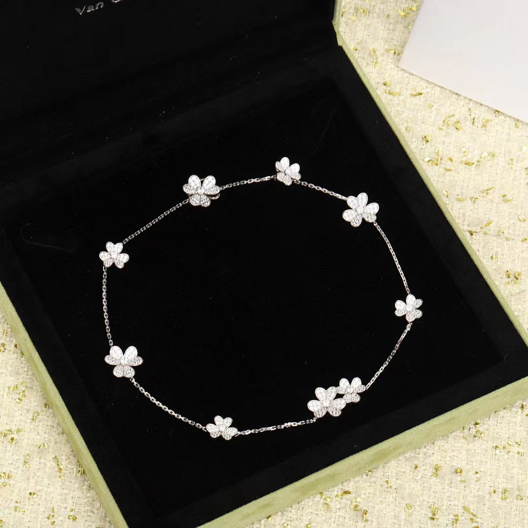 [Clover]FRIVOLE SILVER 9 FLOWERS NECKLACE