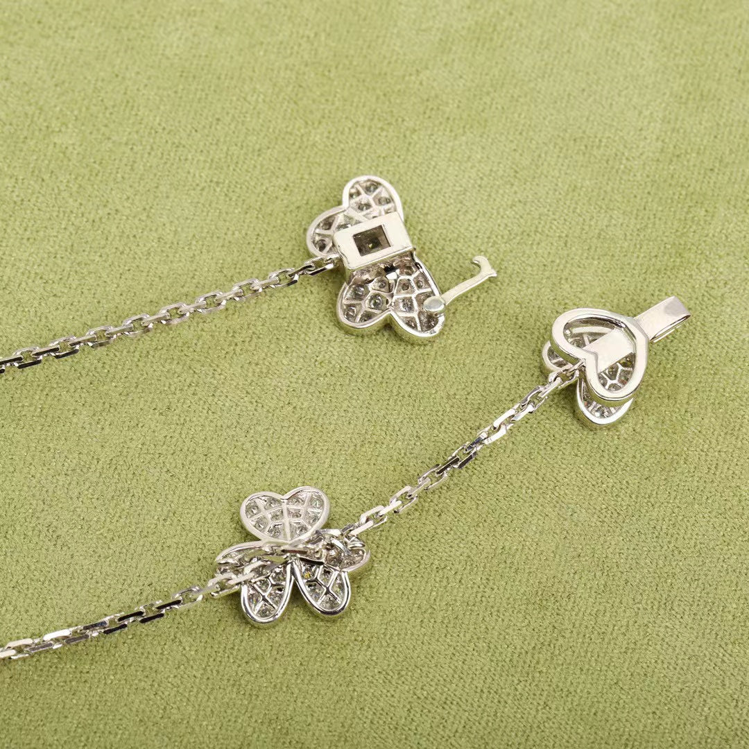 [Clover]FRIVOLE SILVER 9 FLOWERS NECKLACE