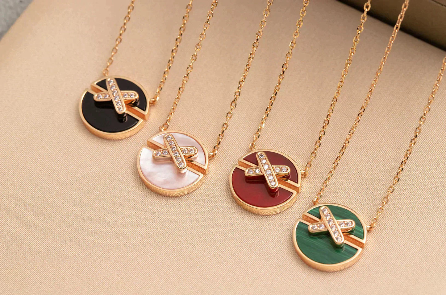 [Clover]JEUX DE ROSE GOLD DIAMOND NECKLACE