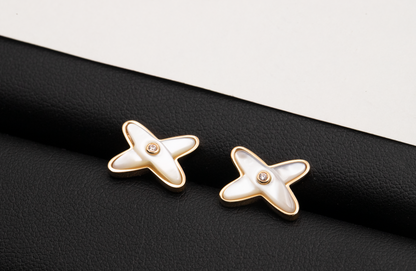 [Clover]JEUX DE WHITE MOP ROSE GOLD DIAMOND EARRINGS