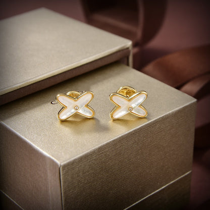 [Clover]JEUX DE WHITE MOP GOLD DIAMOND EARRINGS