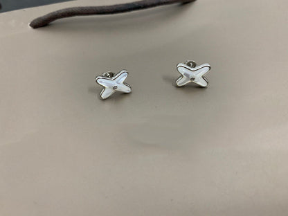 [Clover]JEUX DE WHITE MOP SILVER DIAMOND EARRINGS