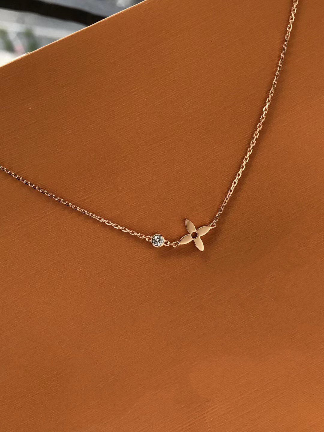 [Clover]BLOSSOM PENDANT PINK GOLD AND DIAMOND