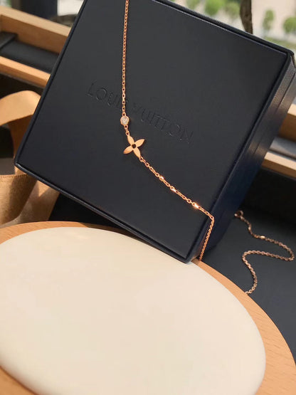 [Clover]BLOSSOM PENDANT PINK GOLD AND DIAMOND