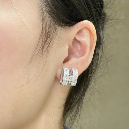 [Clover]H STUD EARRINGS WITH SILVER DIAMONDS