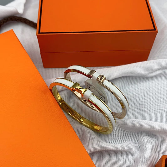 [Clover]CLASSIC HM CLIC WHITE 8MM ENAMEL BRACELET
