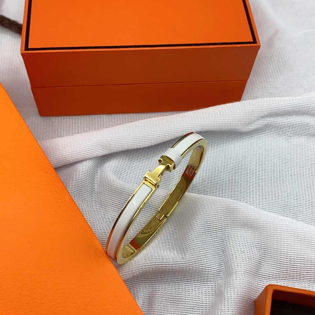 [Clover]CLASSIC HM CLIC WHITE 8MM ENAMEL BRACELET