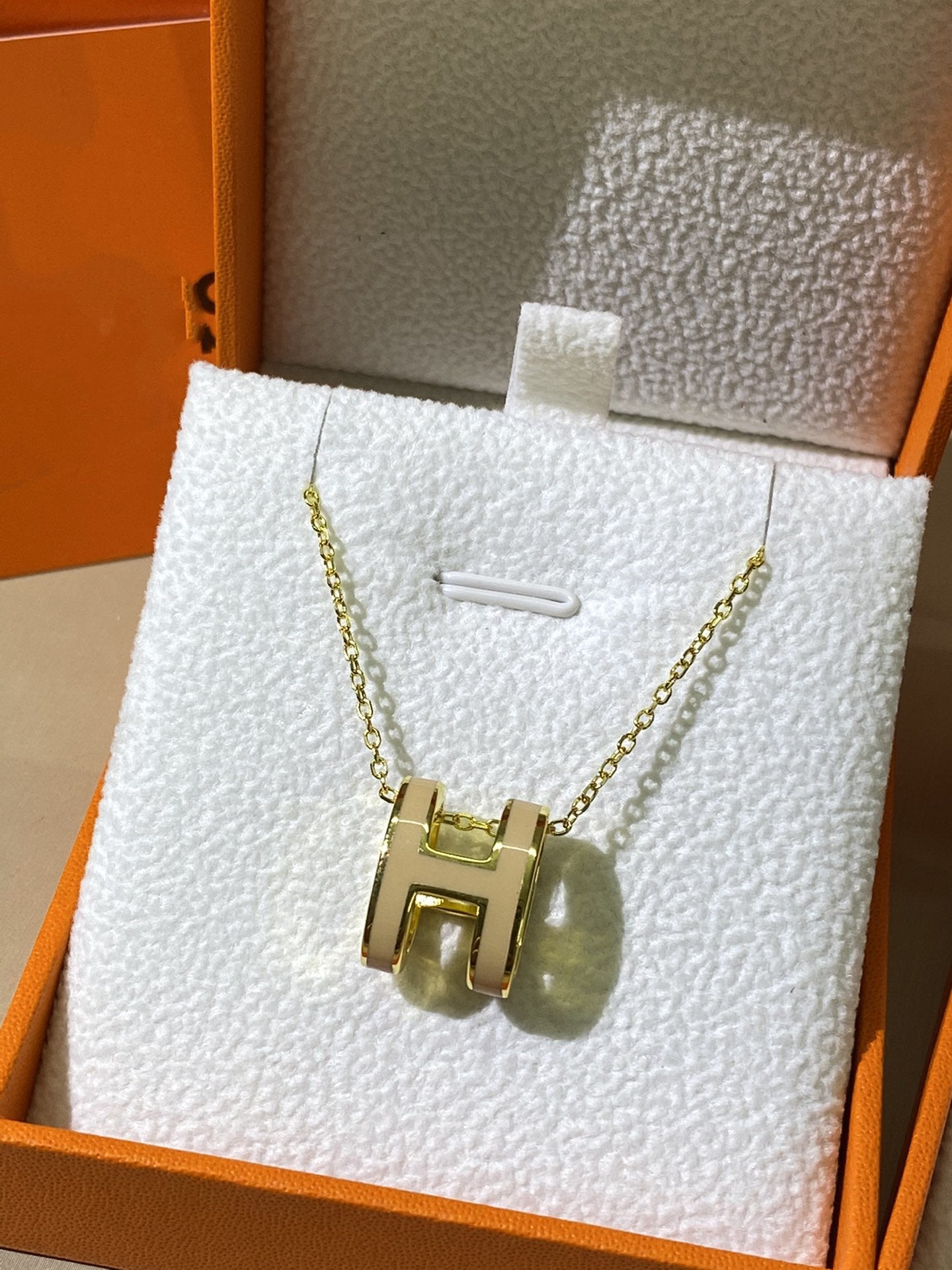 [Clover]HM CLIC YELLOW ENAMEL GOLD NECKLACE