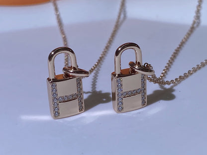 [Clover]HM ADVANCED NICHE LOCK HEAD NECKLACE DIAMONDS