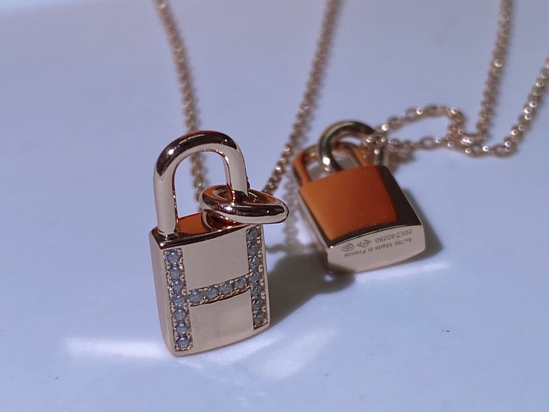 [Clover]HM ADVANCED NICHE LOCK HEAD NECKLACE DIAMONDS
