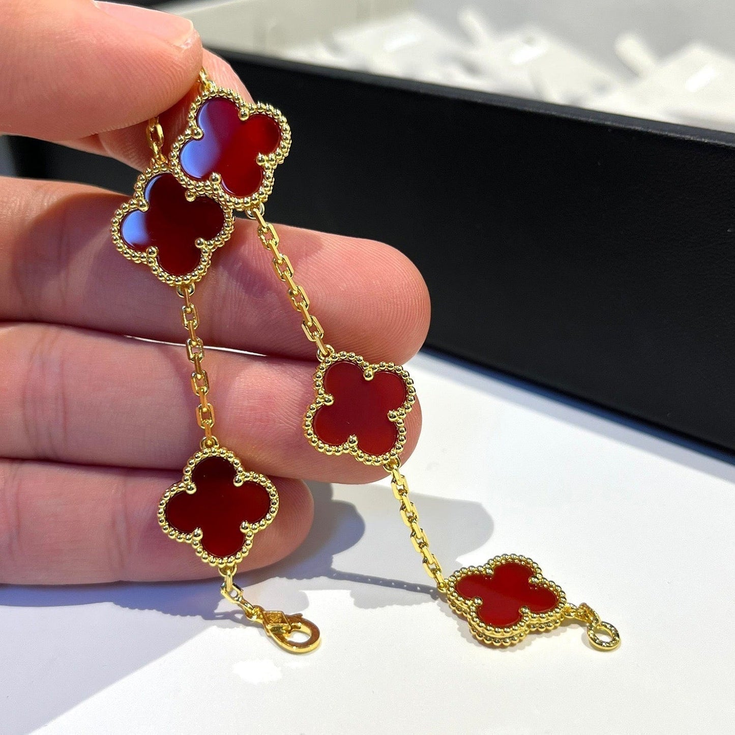 [Clover]CLOVER 5 MOTIFS RED AGATE  BRACELET