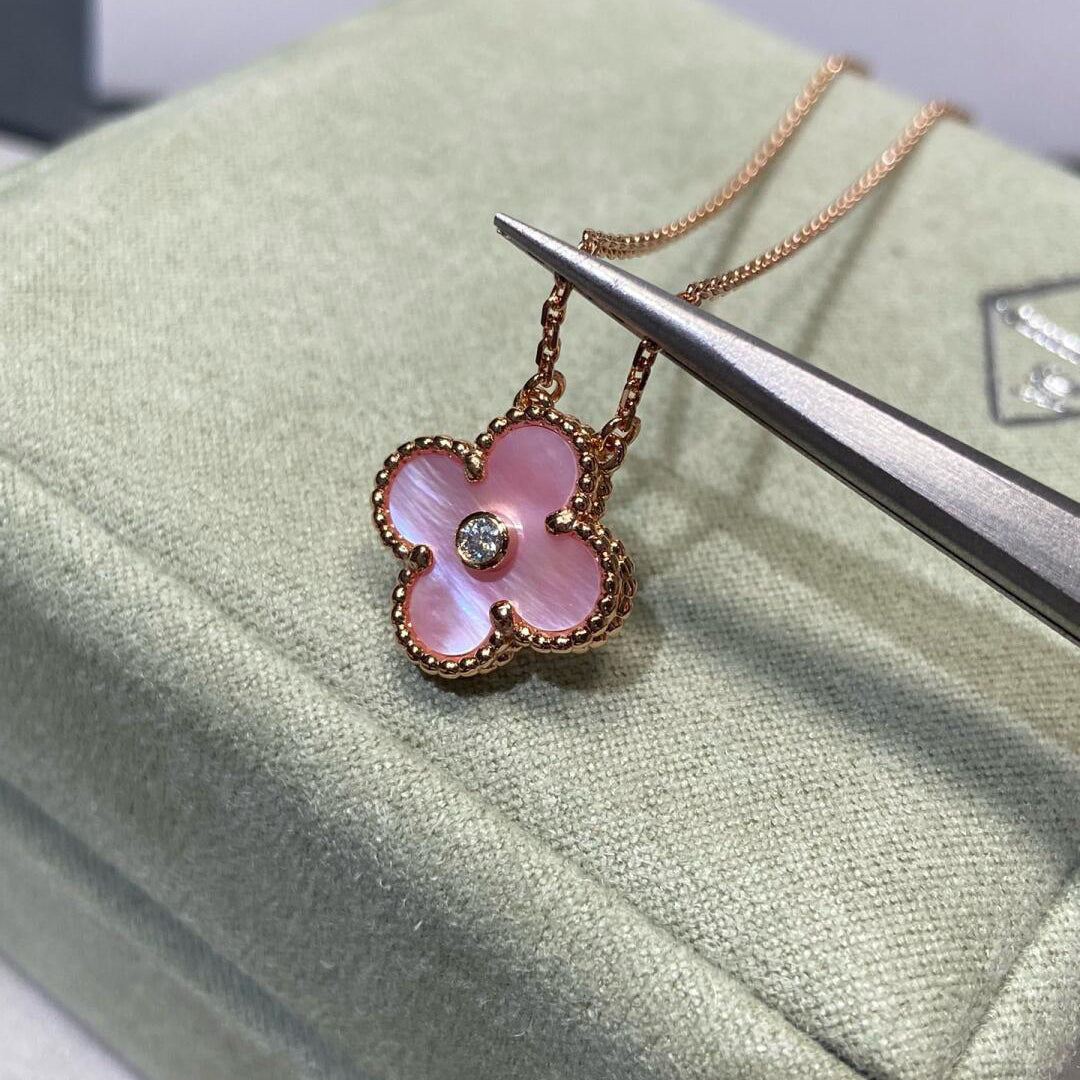 [Clover]CLOVER 15MM DIAMOND PINK MOP NECKLACE