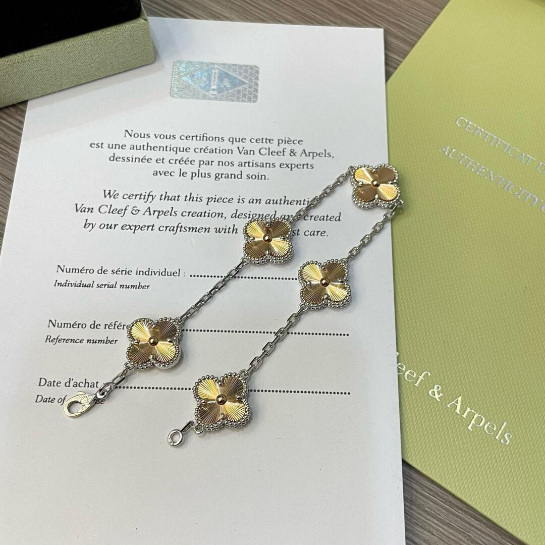 [Clover]CLOVER  5 MOTIFS  CHRISTMAS LIMITED EDITION BRACELET