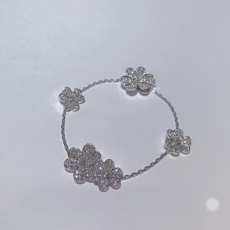 [Clover]FRIVOLE SILVER 5 FLOWERS BRACELET