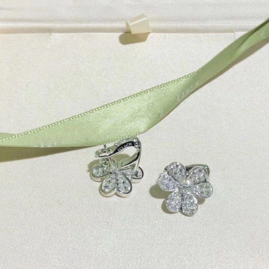 [Clover]FRIVOLE SILVER FLOWER DIAMOND EARRINGS