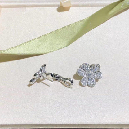 [Clover]FRIVOLE SILVER FLOWER DIAMOND EARRINGS