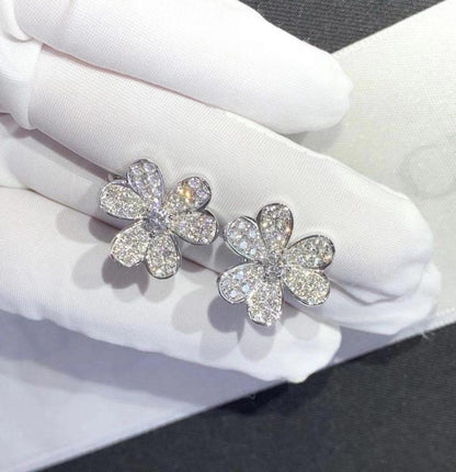 [Clover]FRIVOLE SILVER FLOWER DIAMOND EARRINGS
