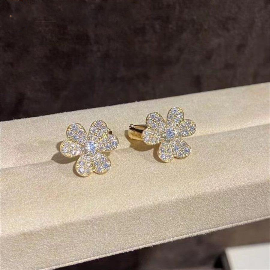 [Clover]FRIVOLE GOLD FLOWER DIAMOND EARRINGS