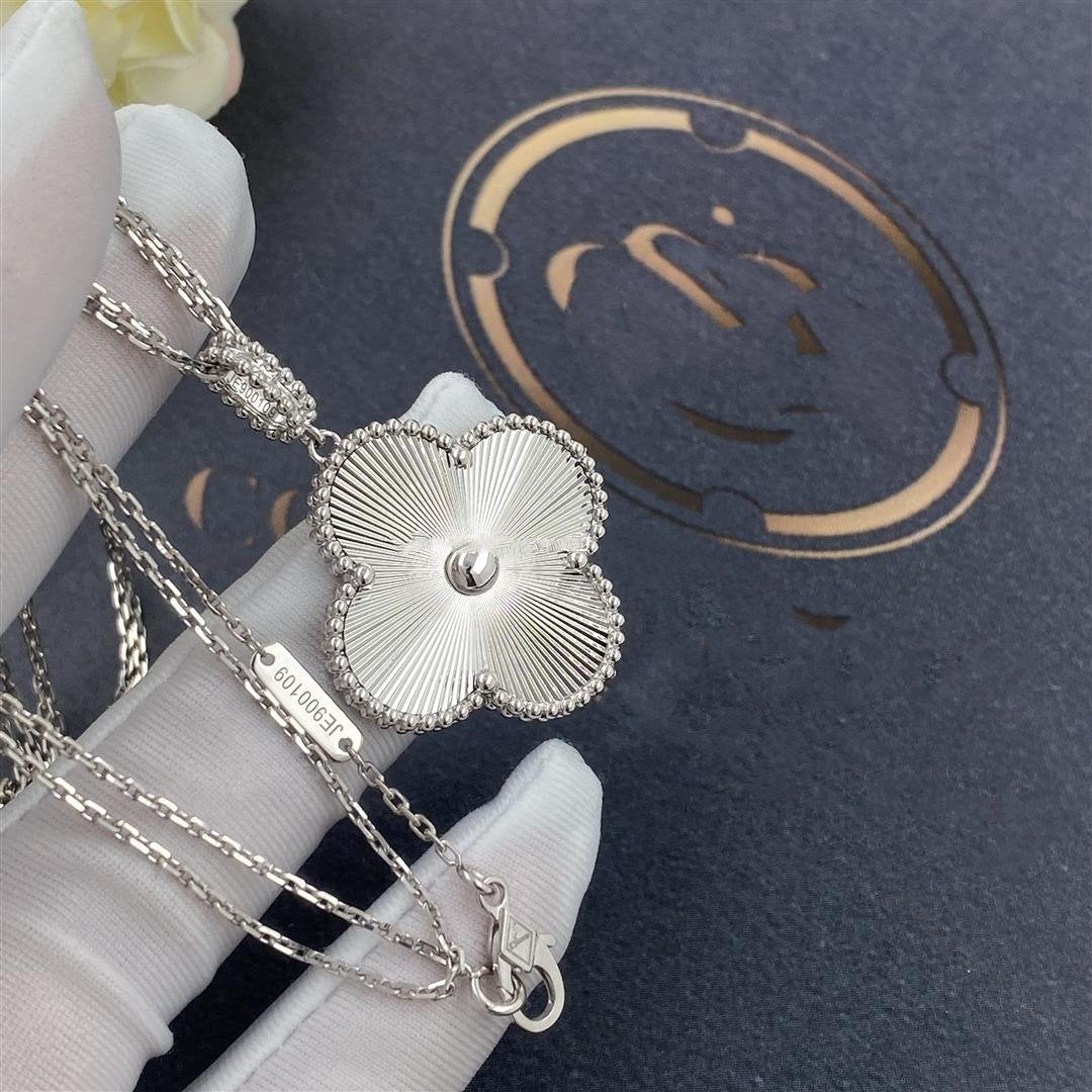 [Clover]CLOVER 25MM SILVER BIG CLOVER NECKLACE