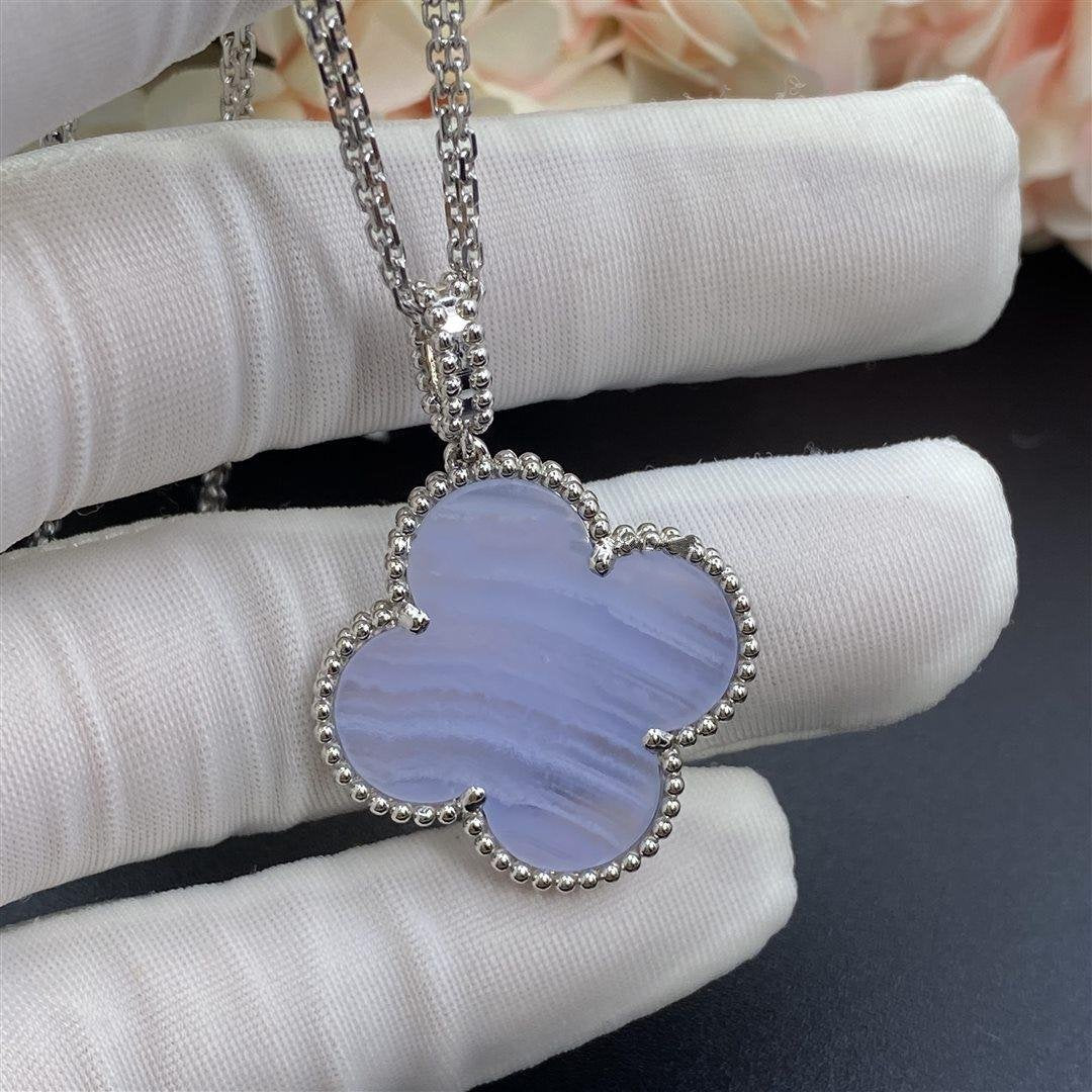 [Clover]CLOVER SILVER CHALCEDONY BIG CLOVER NECKLACE
