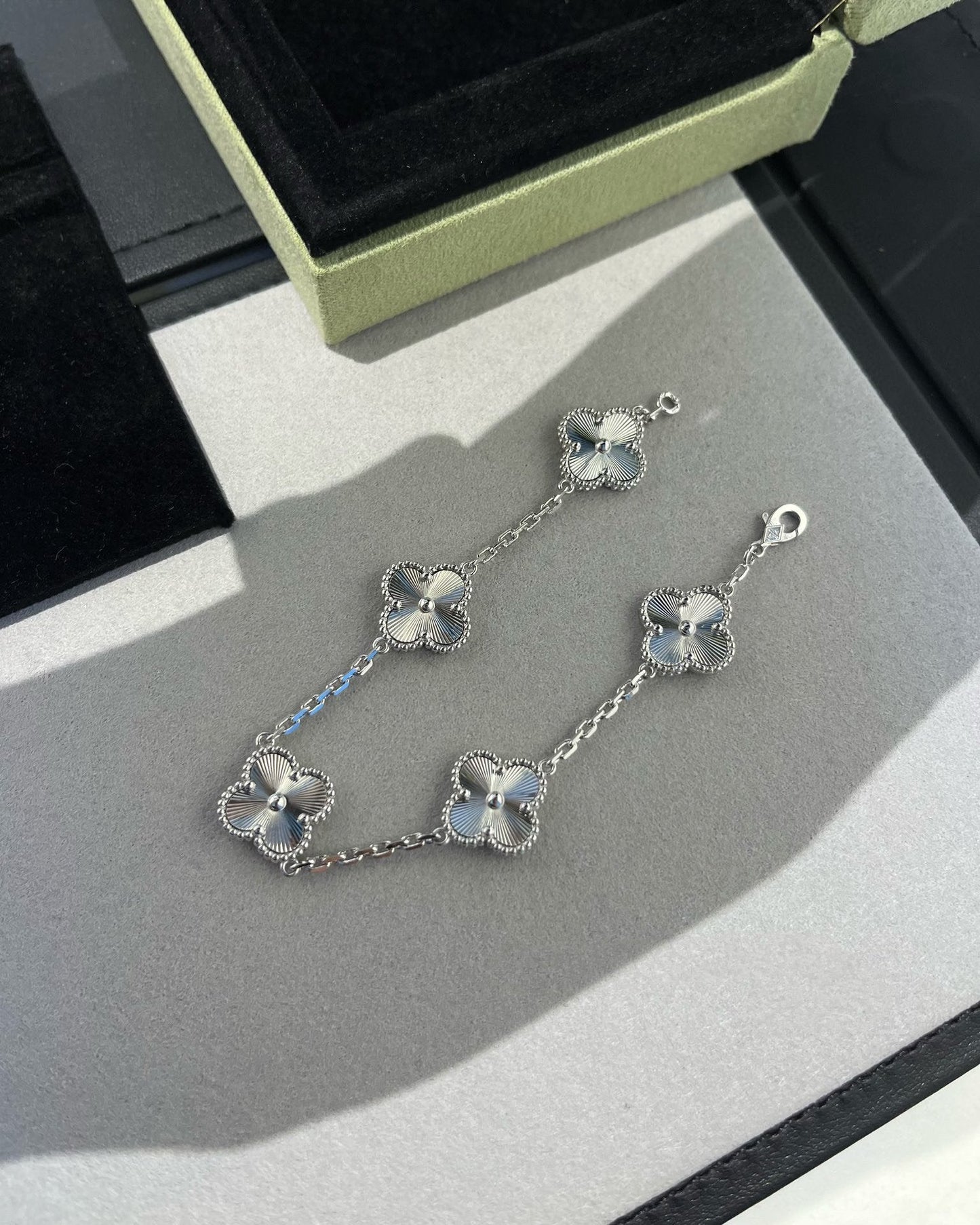 [Clover]CLOVER SILVER 5 MOTIFS BRACELET